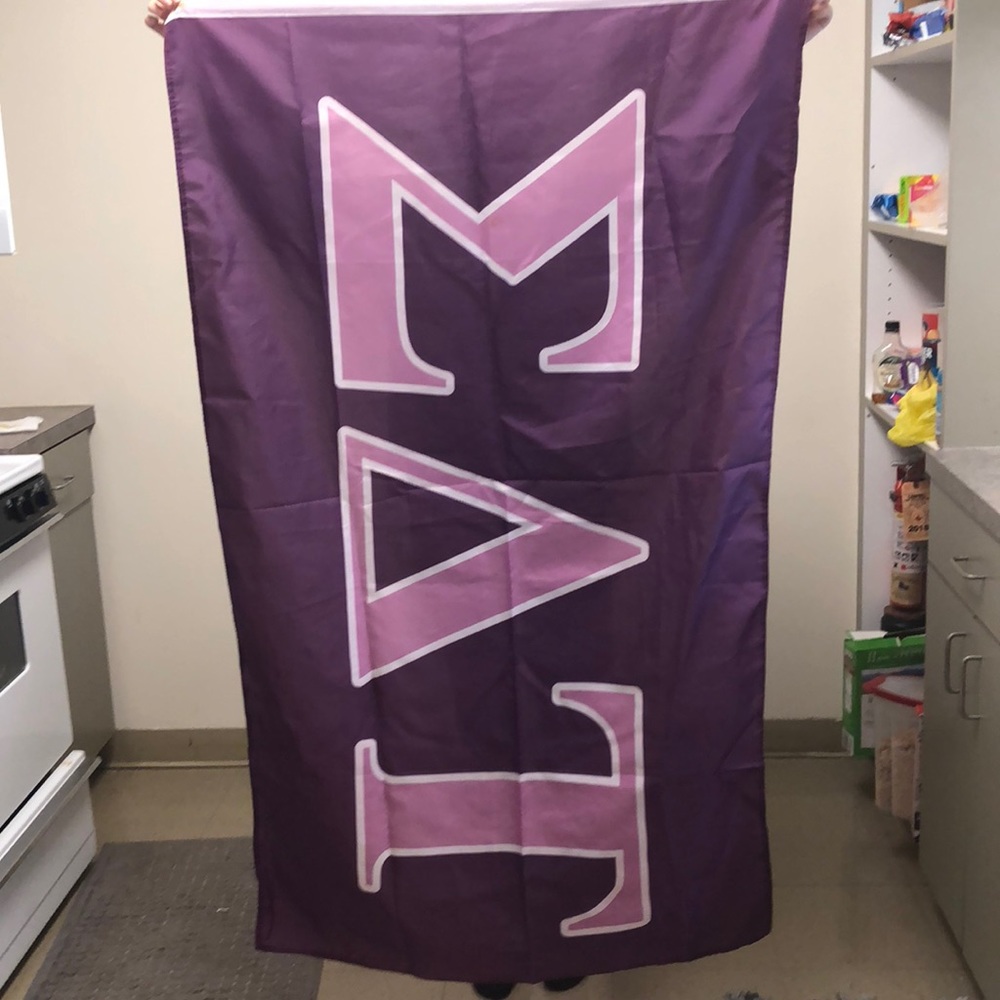 Sigma delta tau flag